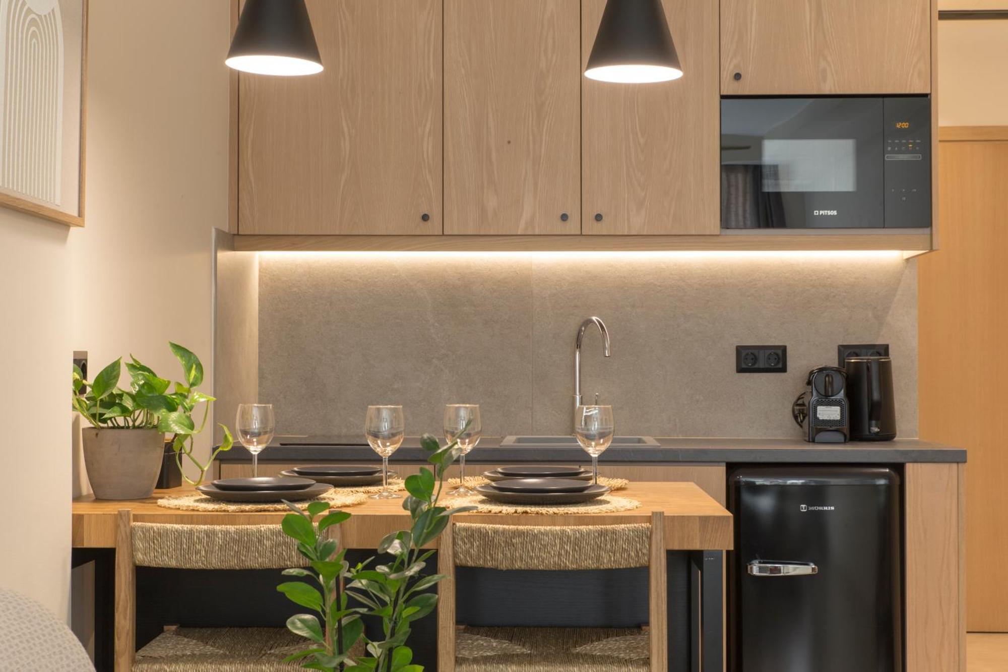 Living Stone Condo Hotel 아테네 외부 사진